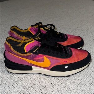 Nike Waffle One Active Fuchsia
